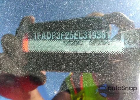 2014 Ford Focus Se from USA, damaged, VIN 1FADP3F25EL319381